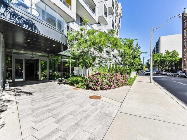 1221 - 38 Cameron St