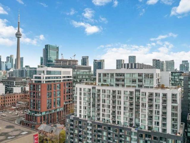 915 - 525 Adelaide St W