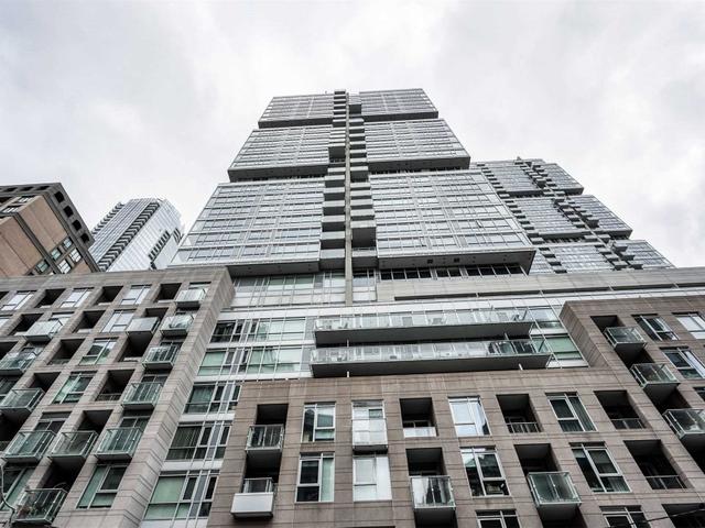 1202 - 199 Richmond St W