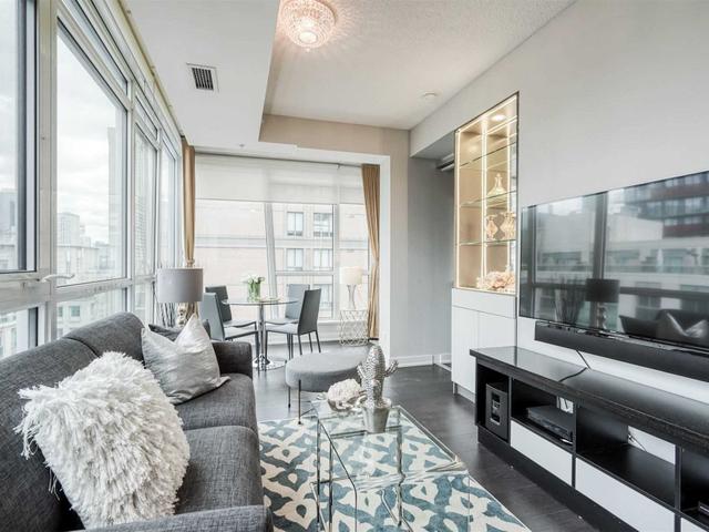 1202 - 199 Richmond St W