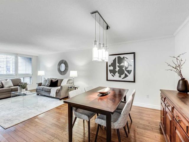 1405 - 5 Kenneth Ave