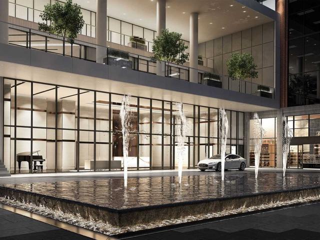 602 - 17 Bathurst St