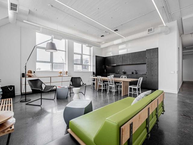 1021 - 155 Dalhousie St