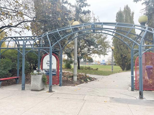 722 - 650 Queens Quay W