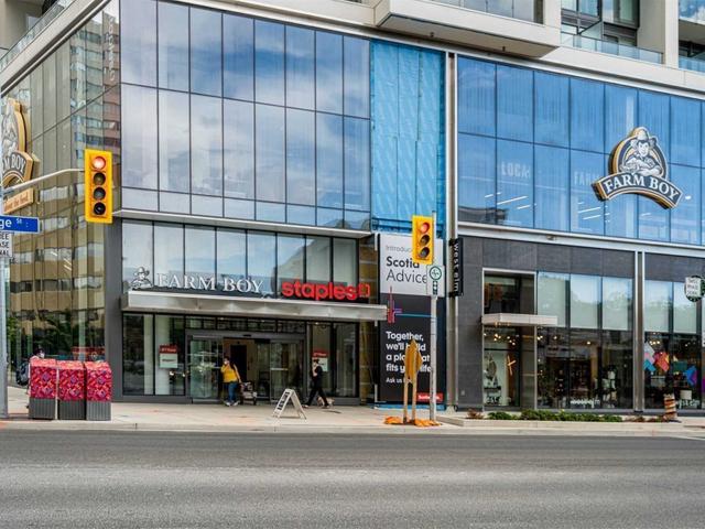 1037 - 8 Hillsdale Ave