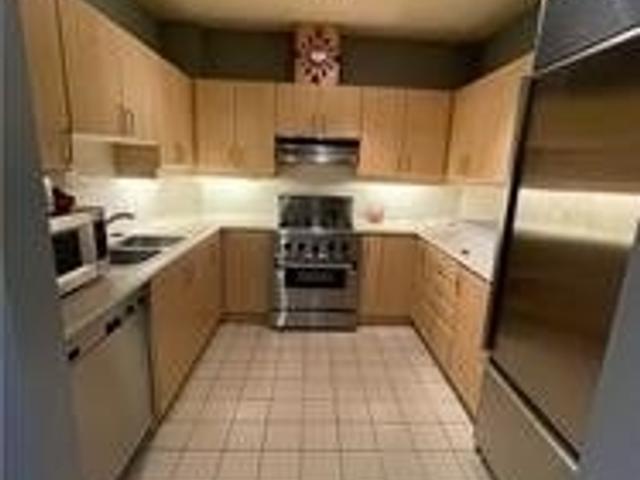 202 - 336 Davenport Rd