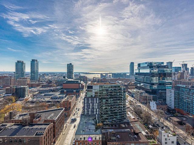 2008 - 120 Parliament St