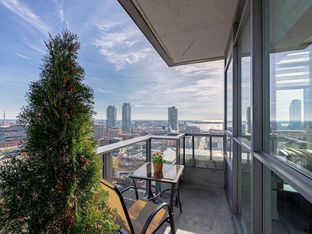 2008 - 120 Parliament St