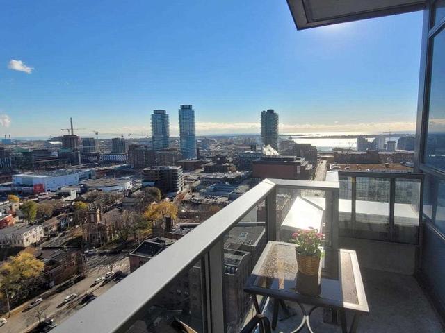 2008 - 120 Parliament St