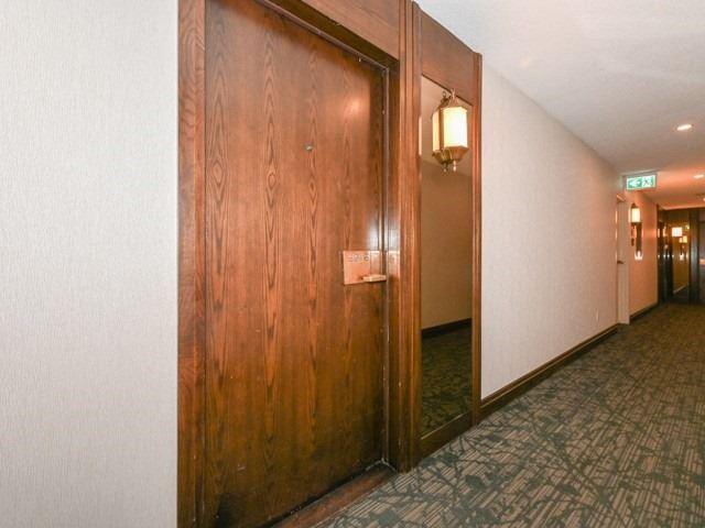 2216 - 55 Harbour Sq