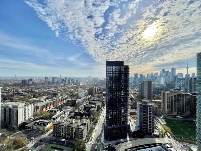 3004 - 500 Sherbourne St