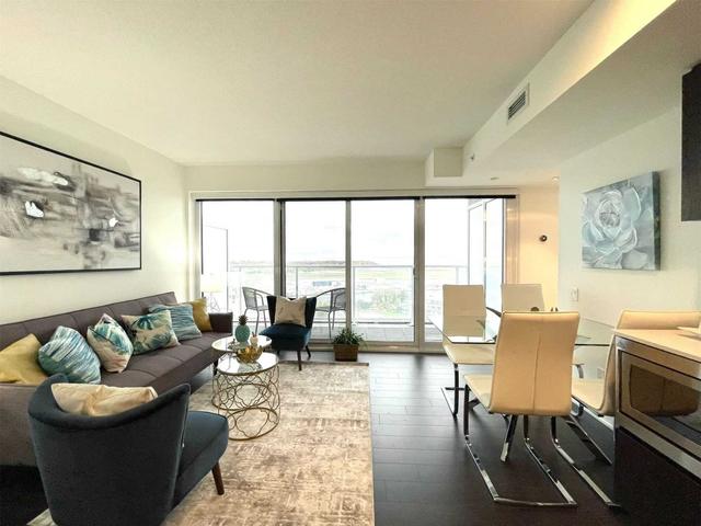 2802 - 17 Bathurst St