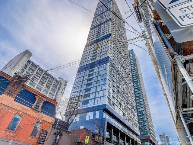 3808 - 181 Dundas St E