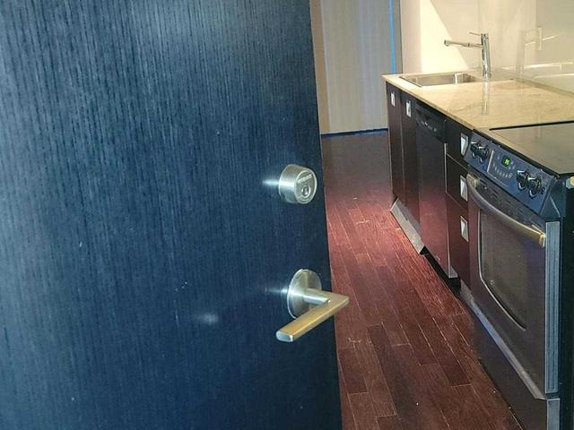 2901 - 33 Charles St E