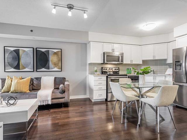 508 - 35 Saranac Blvd