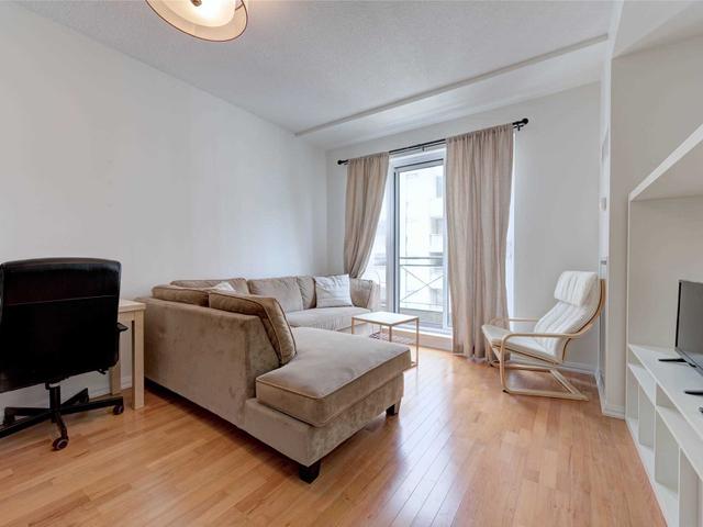 1210 - 35 Hayden St E