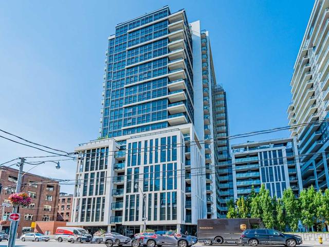 706 - 400 Adelaide St