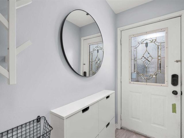 C8 - 108 Finch Ave W