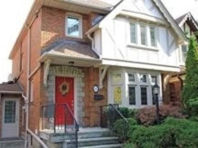 25 Fleming Cres photo #1