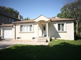 102 Upper Canada Dr