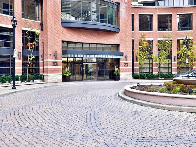 2011 - 33 Sheppard Ave E