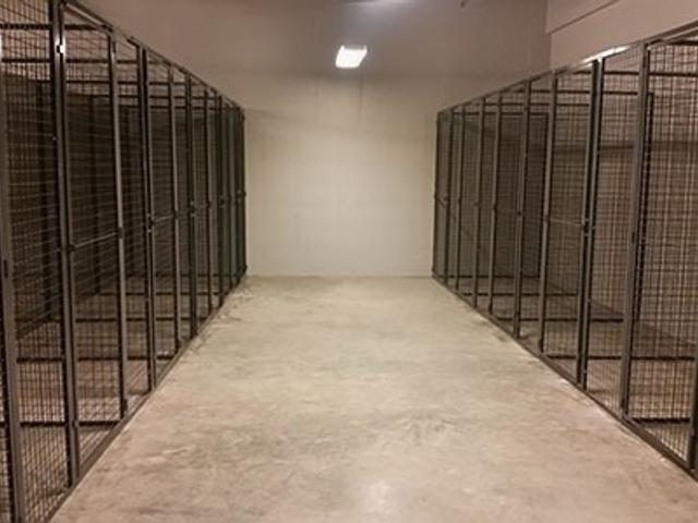 P4 123 - 560 King St W