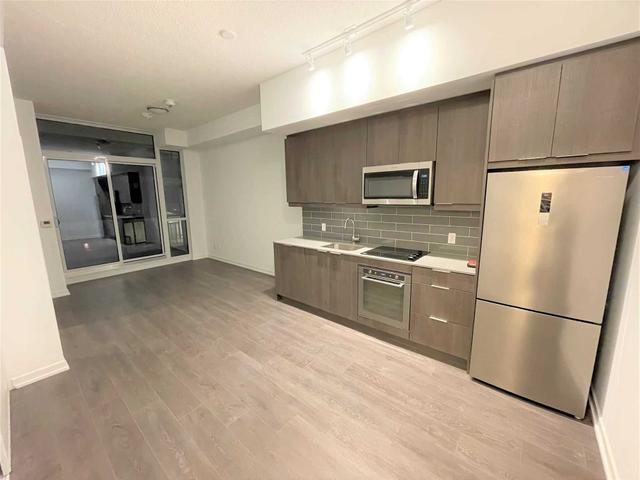 319 - 36 Forest Manor Rd