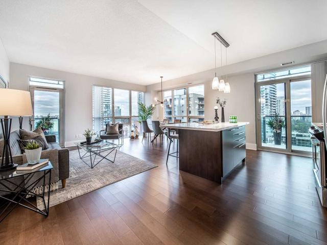1414 - 70 Roehampton Ave