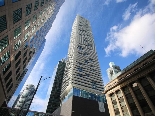 1405 - 100 Harbour St