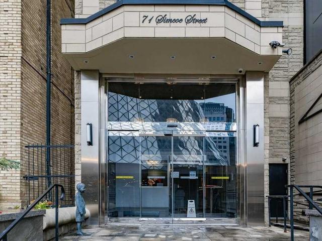 #1202 - 71 Simcoe St