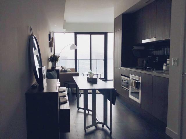 805 - 215 Queen Street West St