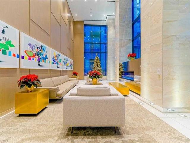 4302 - 125 Blue Jays Way