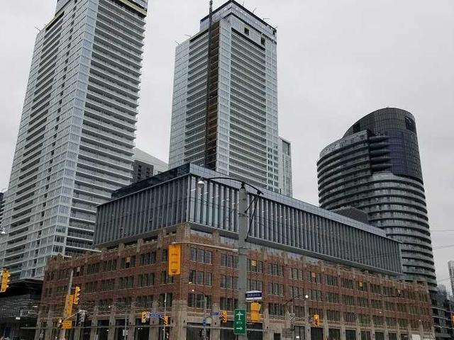 2315 - 17 Bathurst St