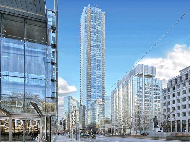 5207 - 180 University Ave