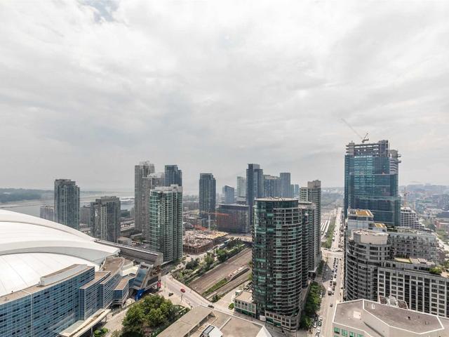 3712 - 300 Front St W