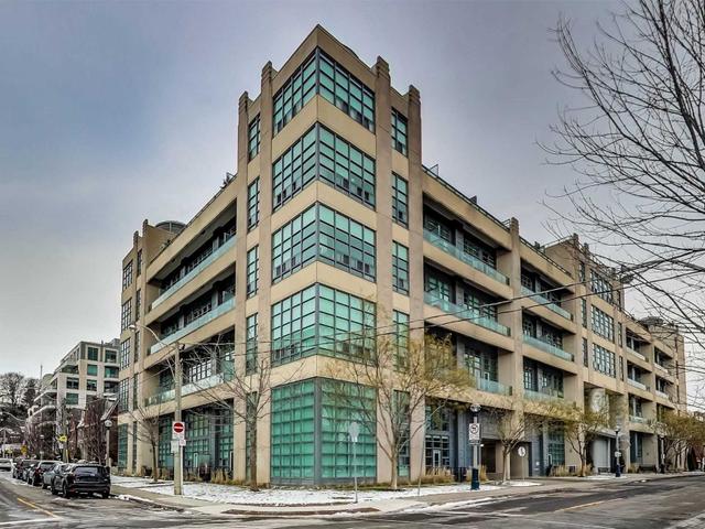 102 - 380 Macpherson Ave