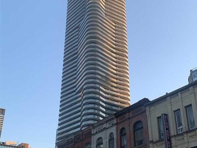 6010 - 11 Wellesley St W