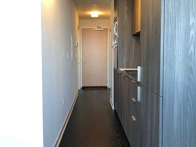 6010 - 11 Wellesley St W