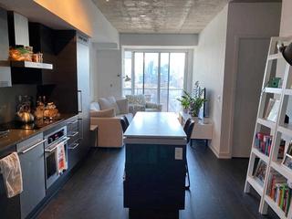 1106 - 1030 King St W