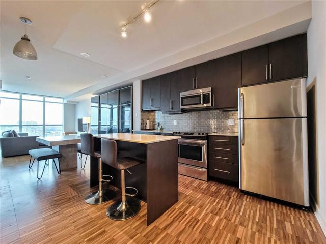 1611 - 1171 Queen St W