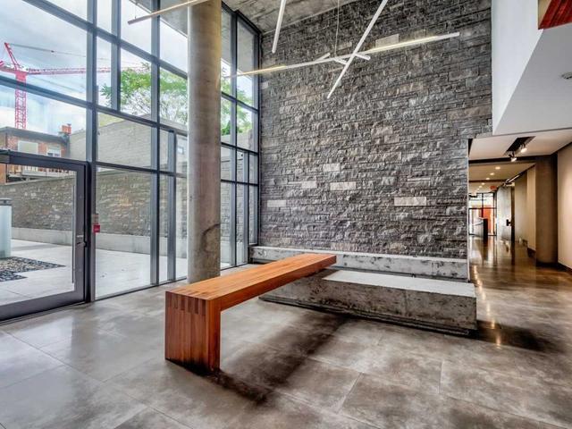 410 - 10 Morrison St