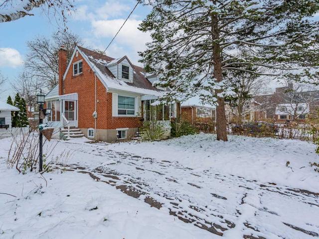 32 Dromore Cres