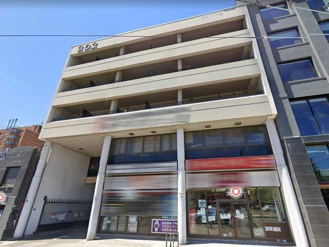 405 - 302 Spadina Ave