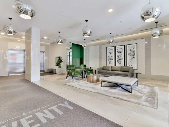 316 - 20 Gladstone Ave