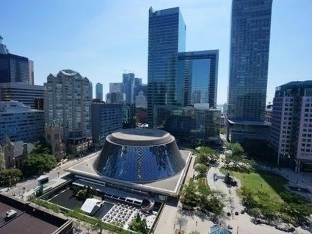 1807 - 224 King St W