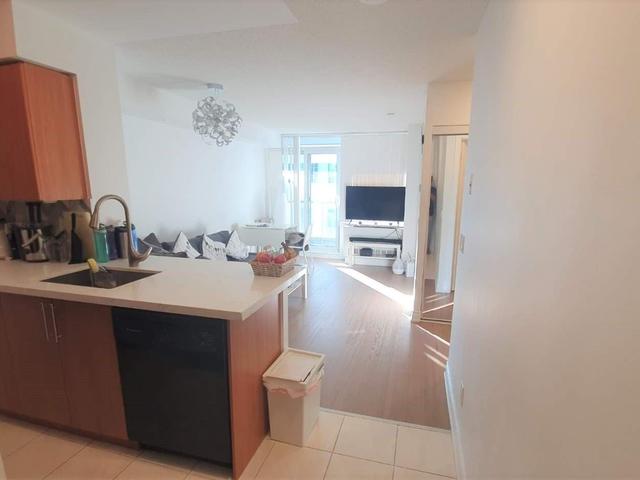 2012 - 4968 Yonge St