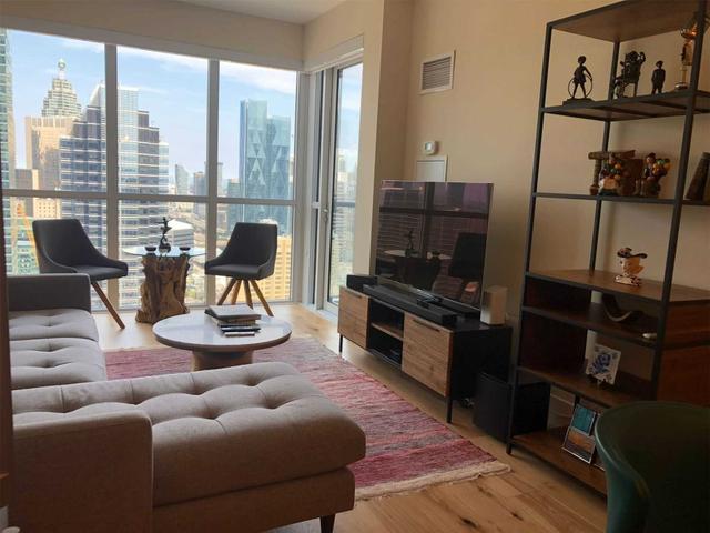 3906 - 300 Front St W