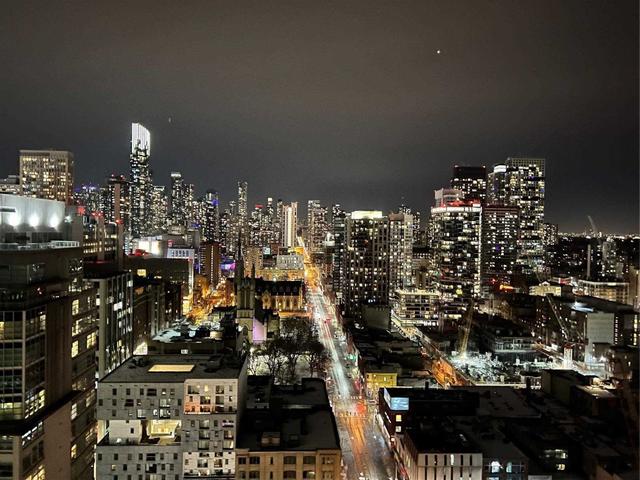 2505 - 33 Lombard St