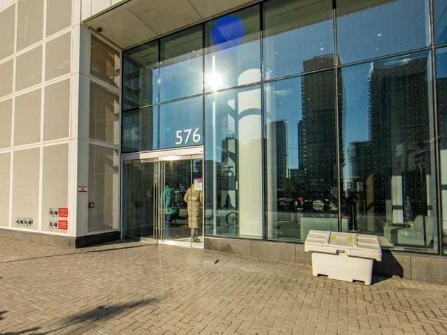 1105 - 576 Front St W