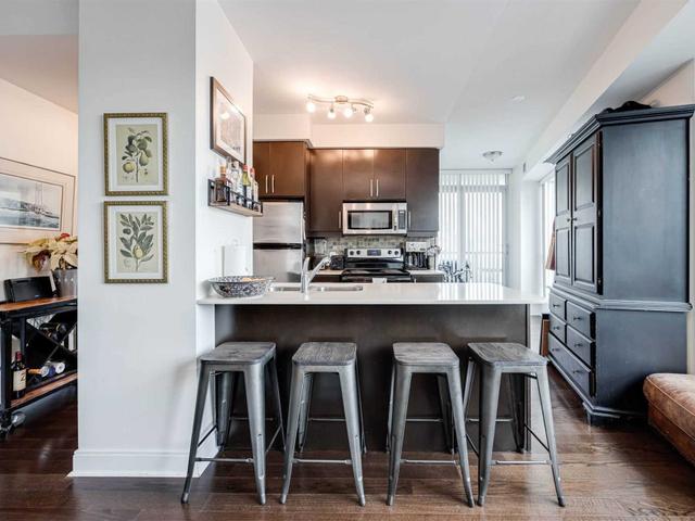 706E - 38 The Esplanade